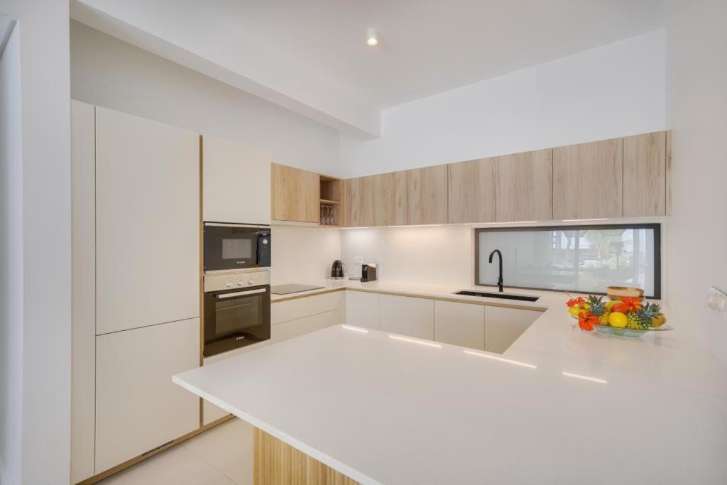 Exclusive beachfront apartment