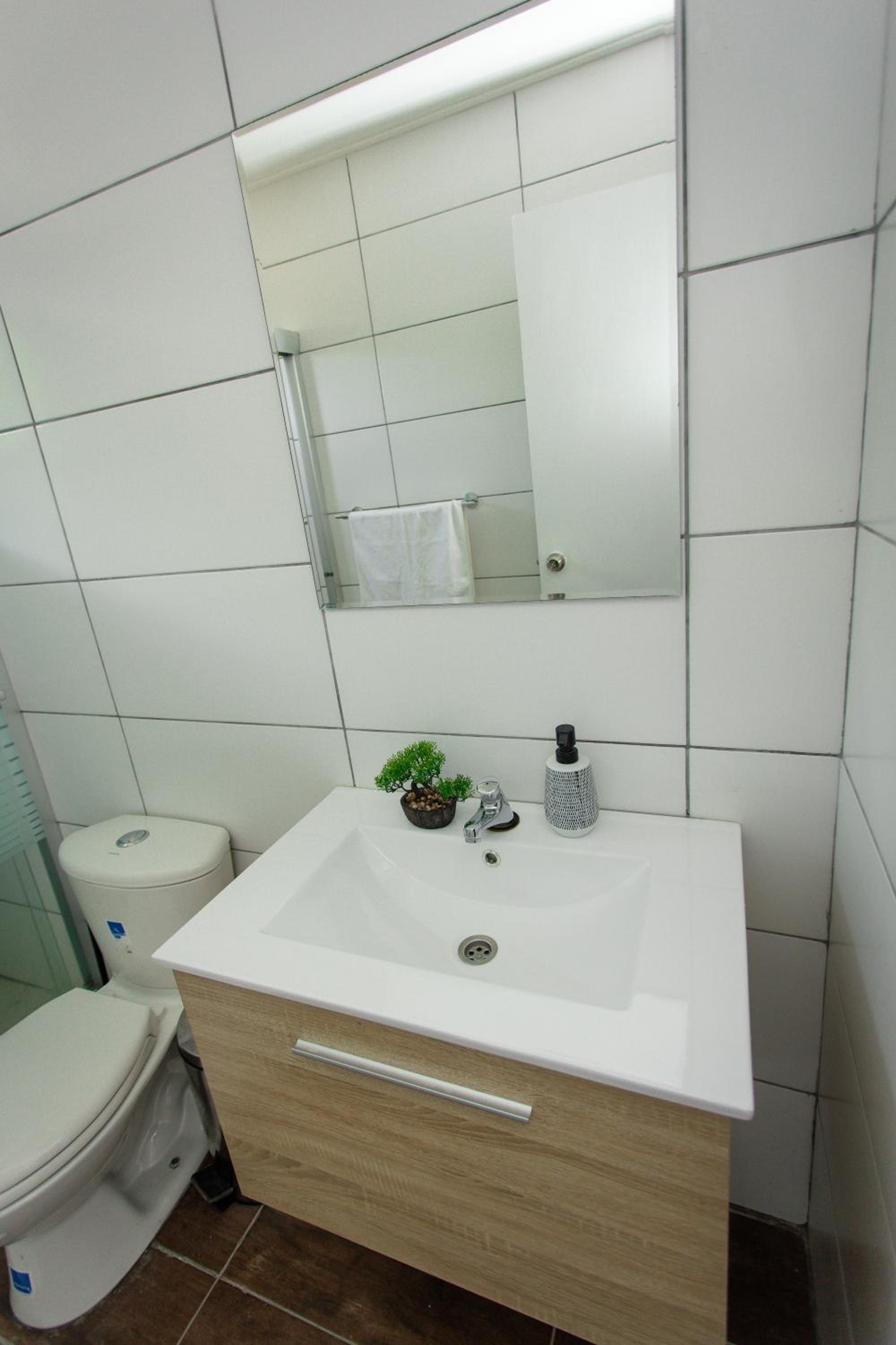 Photo 51