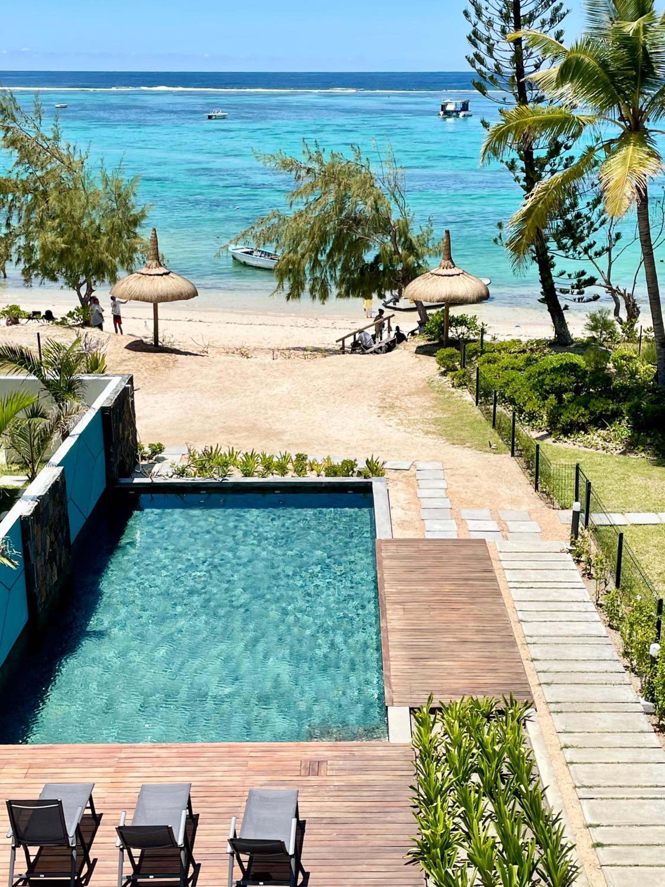 Exclusive beachfront apartment