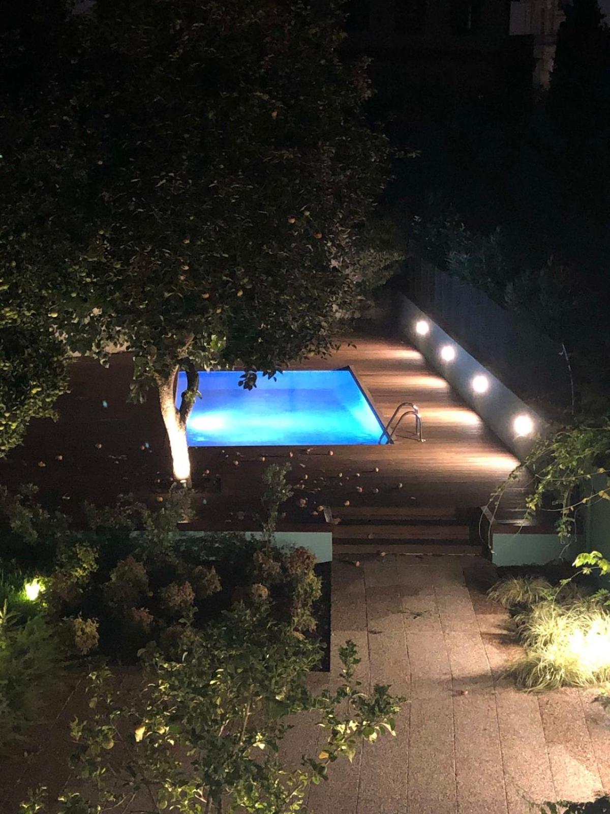 Oporto Swimming Pool House view 5