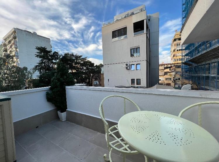 Jonexh Apartments