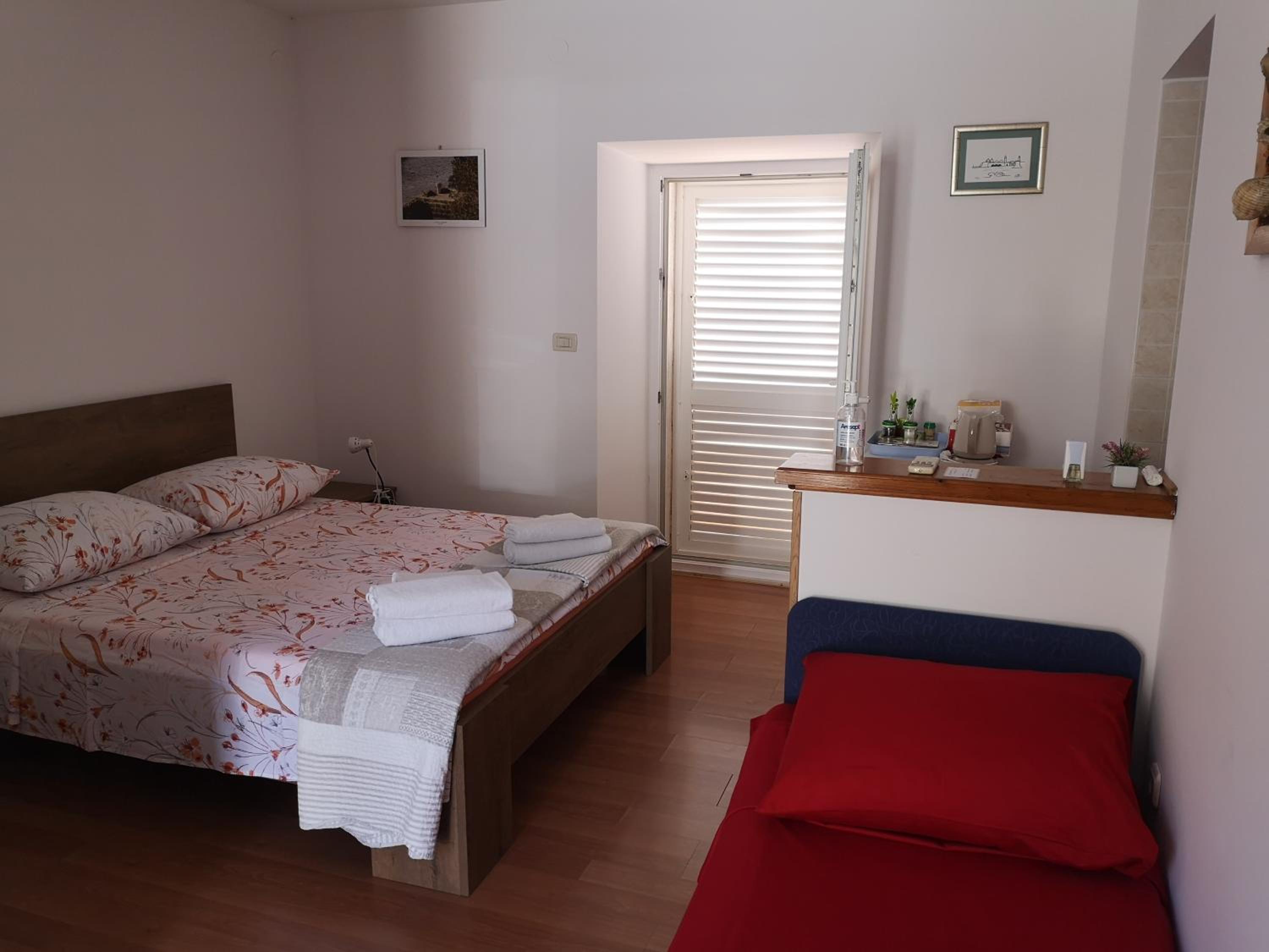 Laguna Apartment