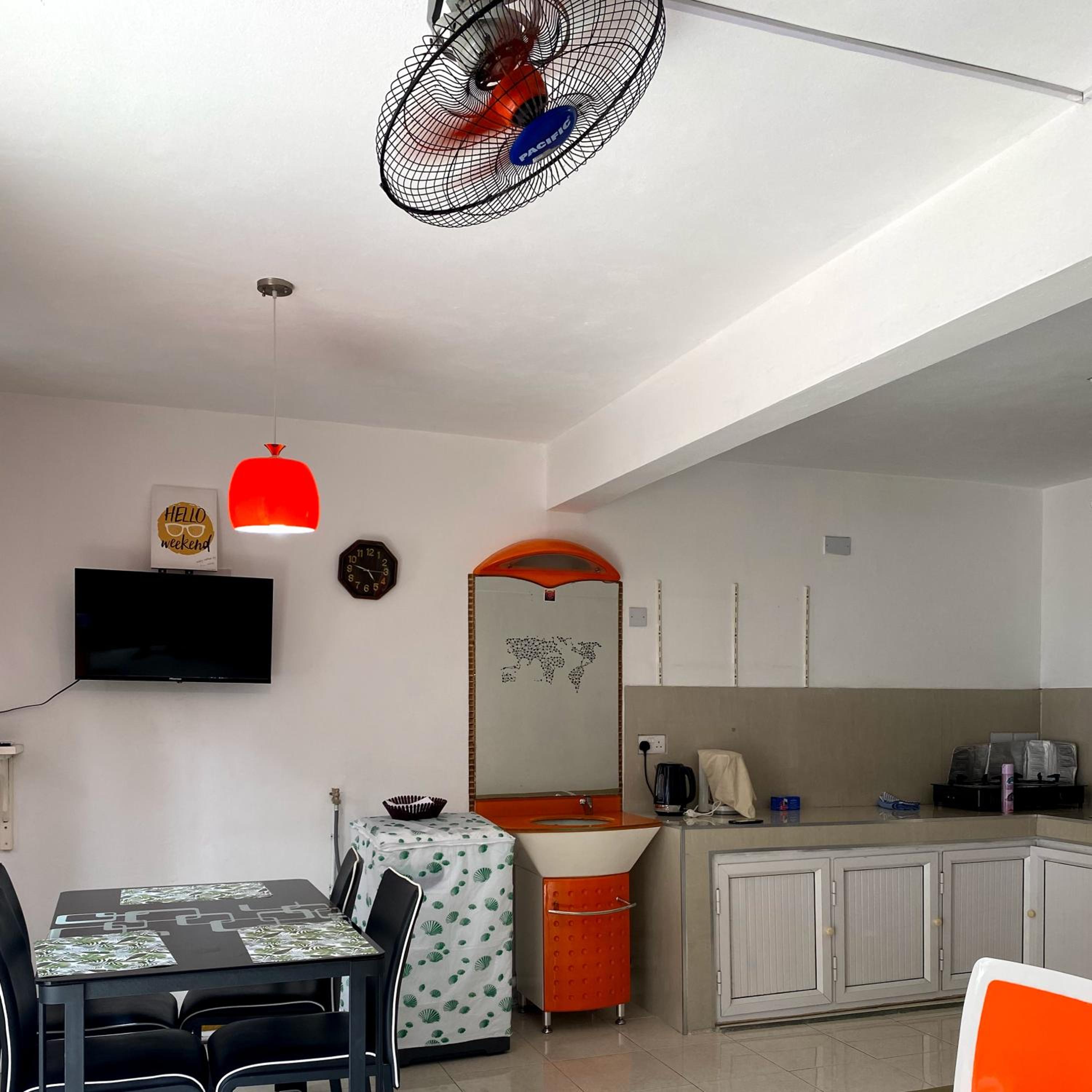 Seaview 2 bedrooms Apartment view 3
