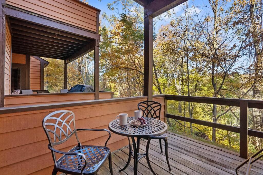 Beautiful Seven Springs- 2 Bed, 2 Bath Condo view 3
