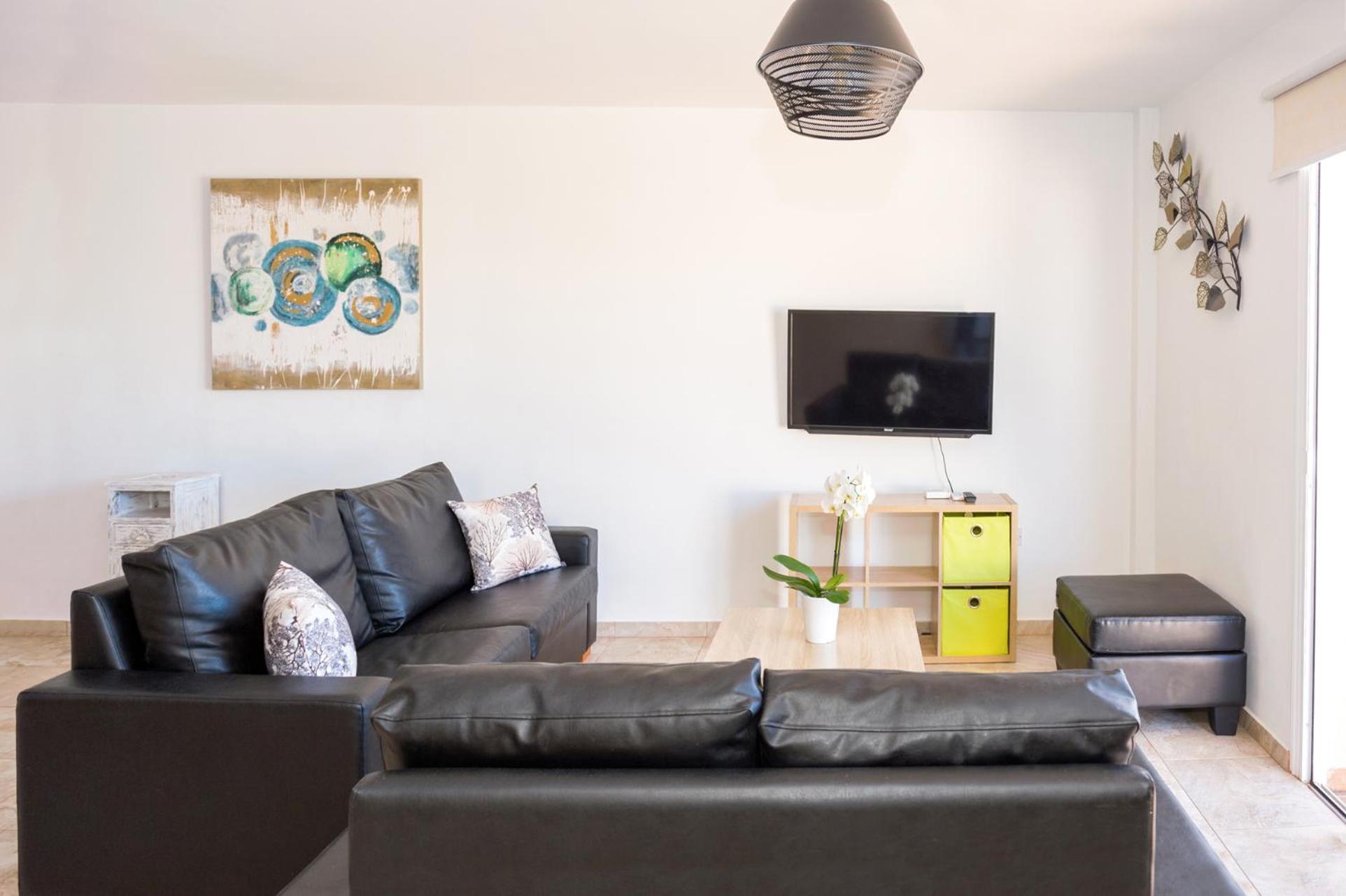 SOFIA APARTMENT 700m away from the beach