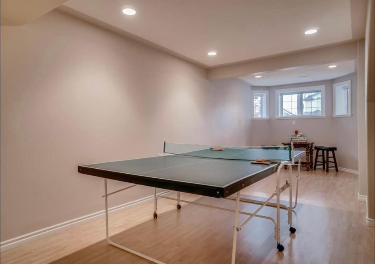 Big family home w/ Deck, Ping Pong, BBQ & Garage