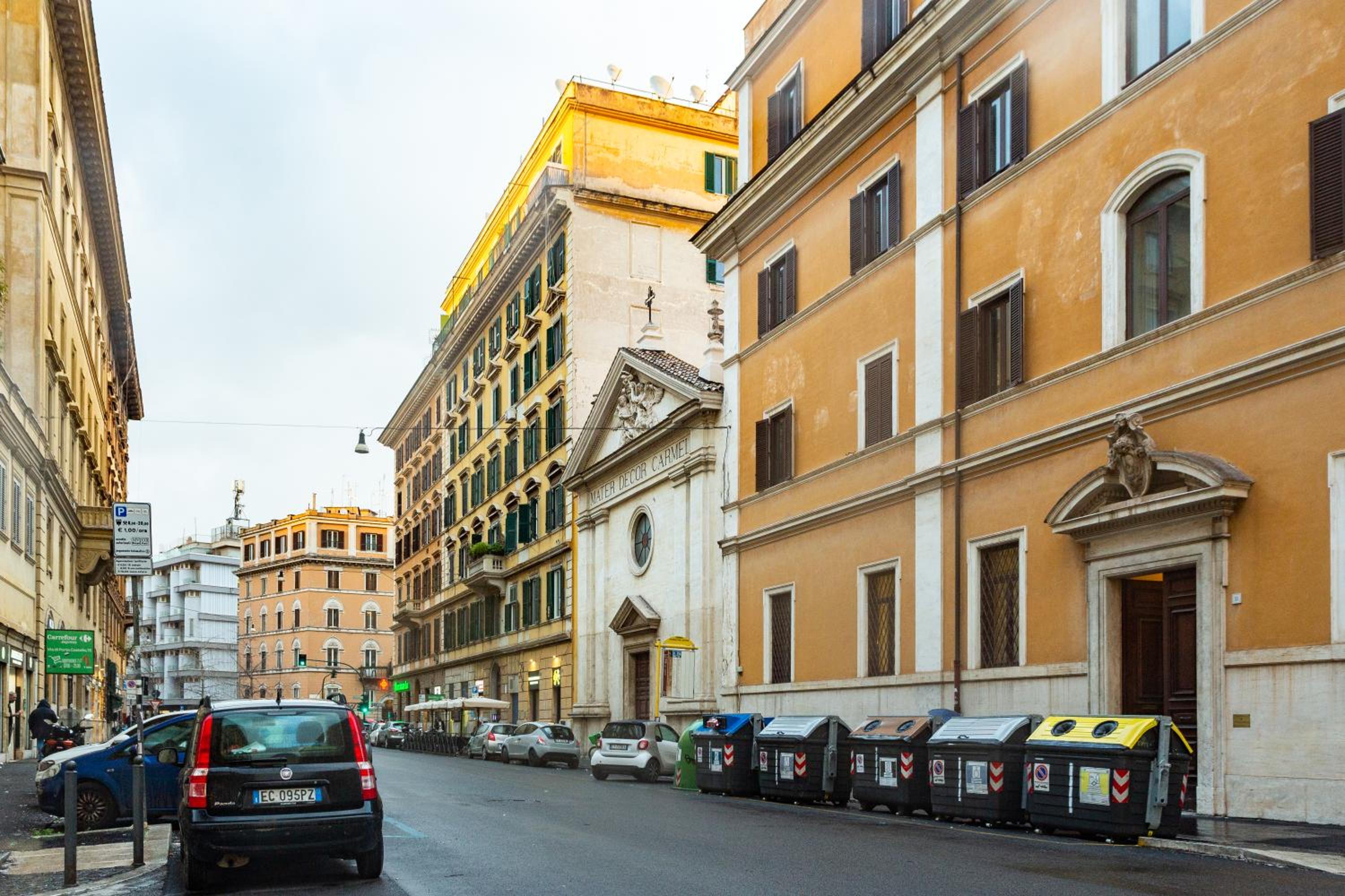 Art Deluxe Rooms - Vatican