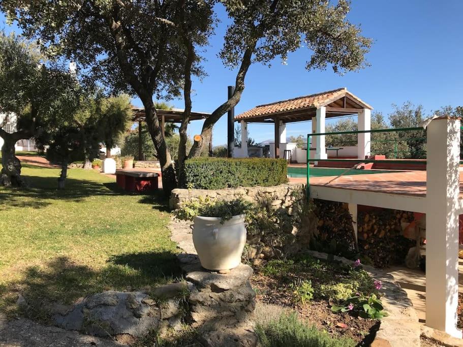 Villa Carmen Magnificent Country House in Serranía