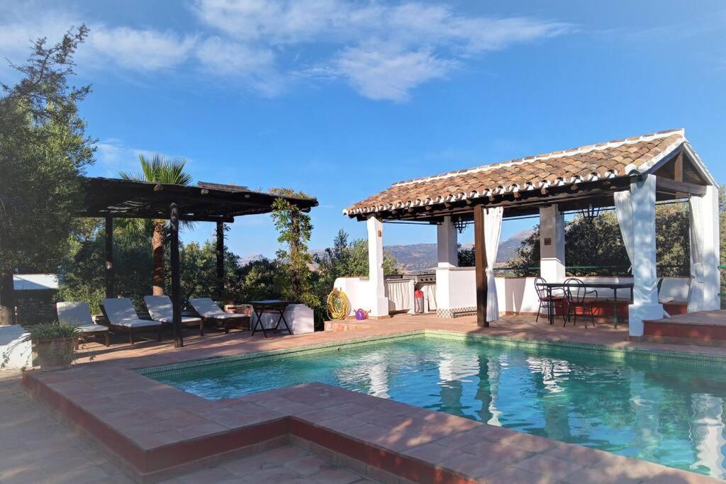 Villa Carmen Magnificent Country House in Serranía