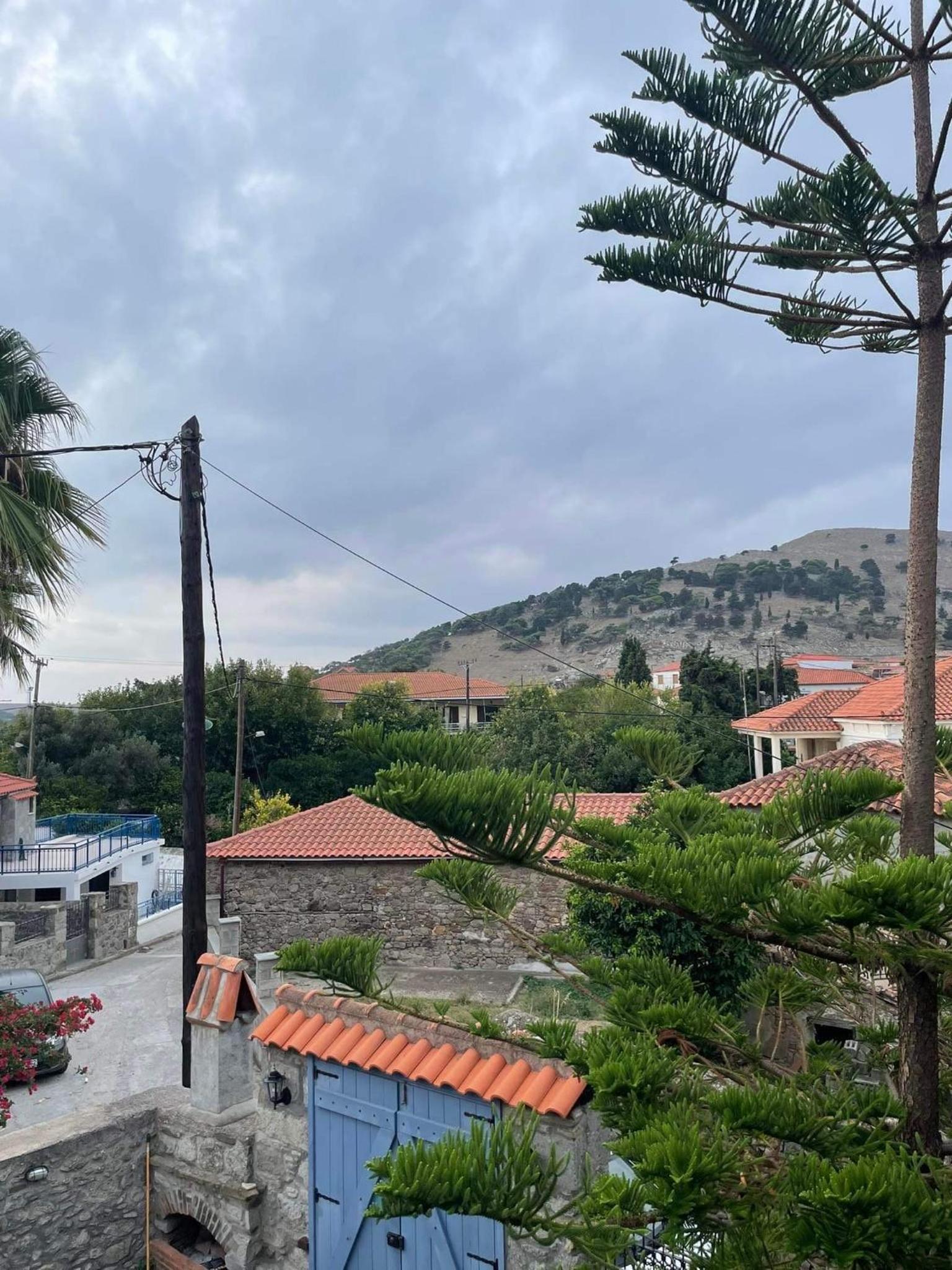 Kontias stonehouses