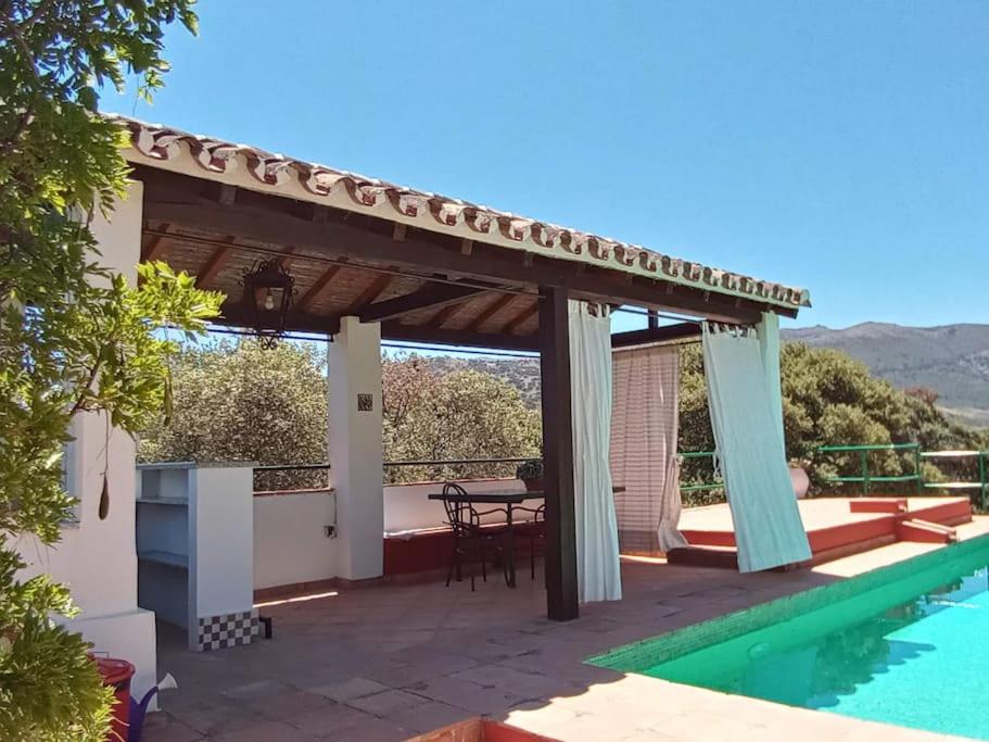 Villa Carmen Magnificent Country House in Serranía