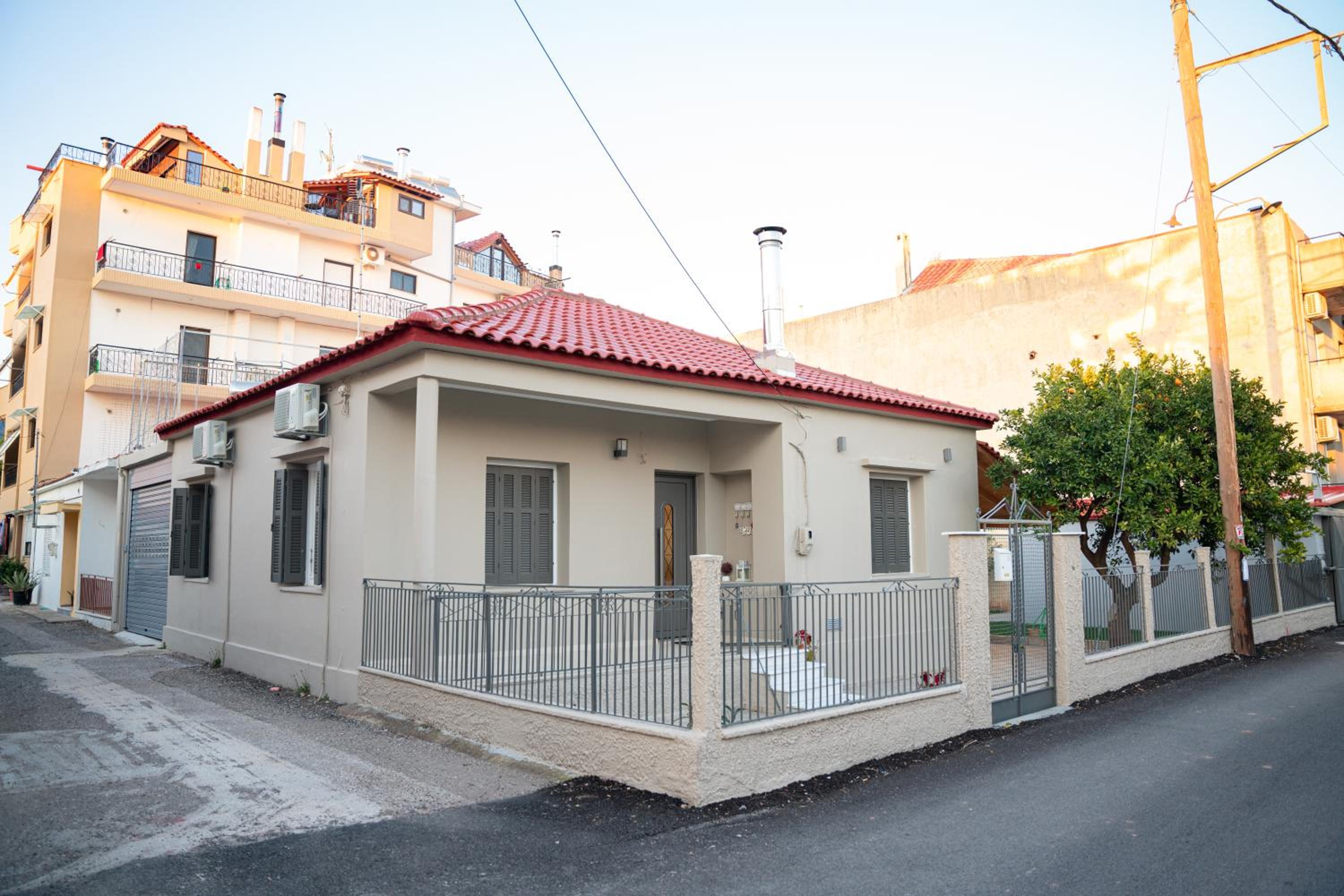 Όμορφη μονοκατοικία με 2 υπνοδωμάτια και τζάκι