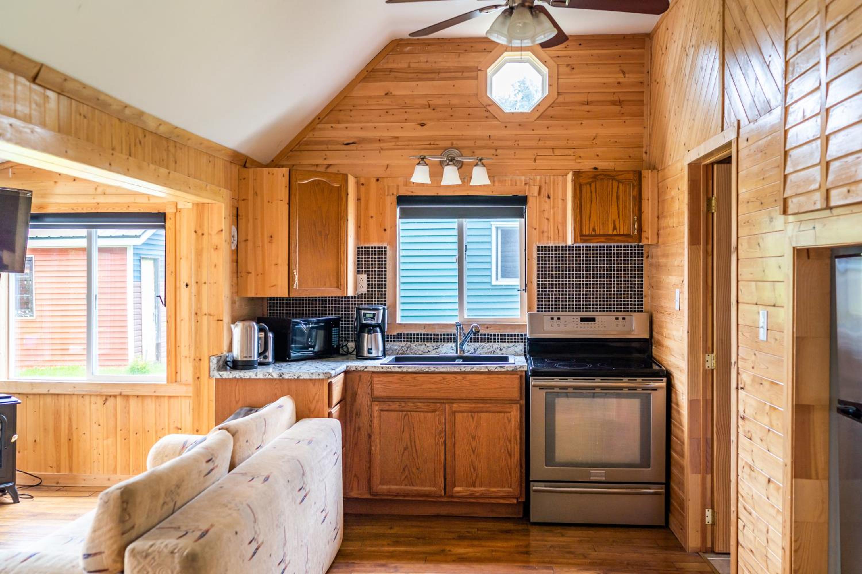Stoneburg Cove Cottages