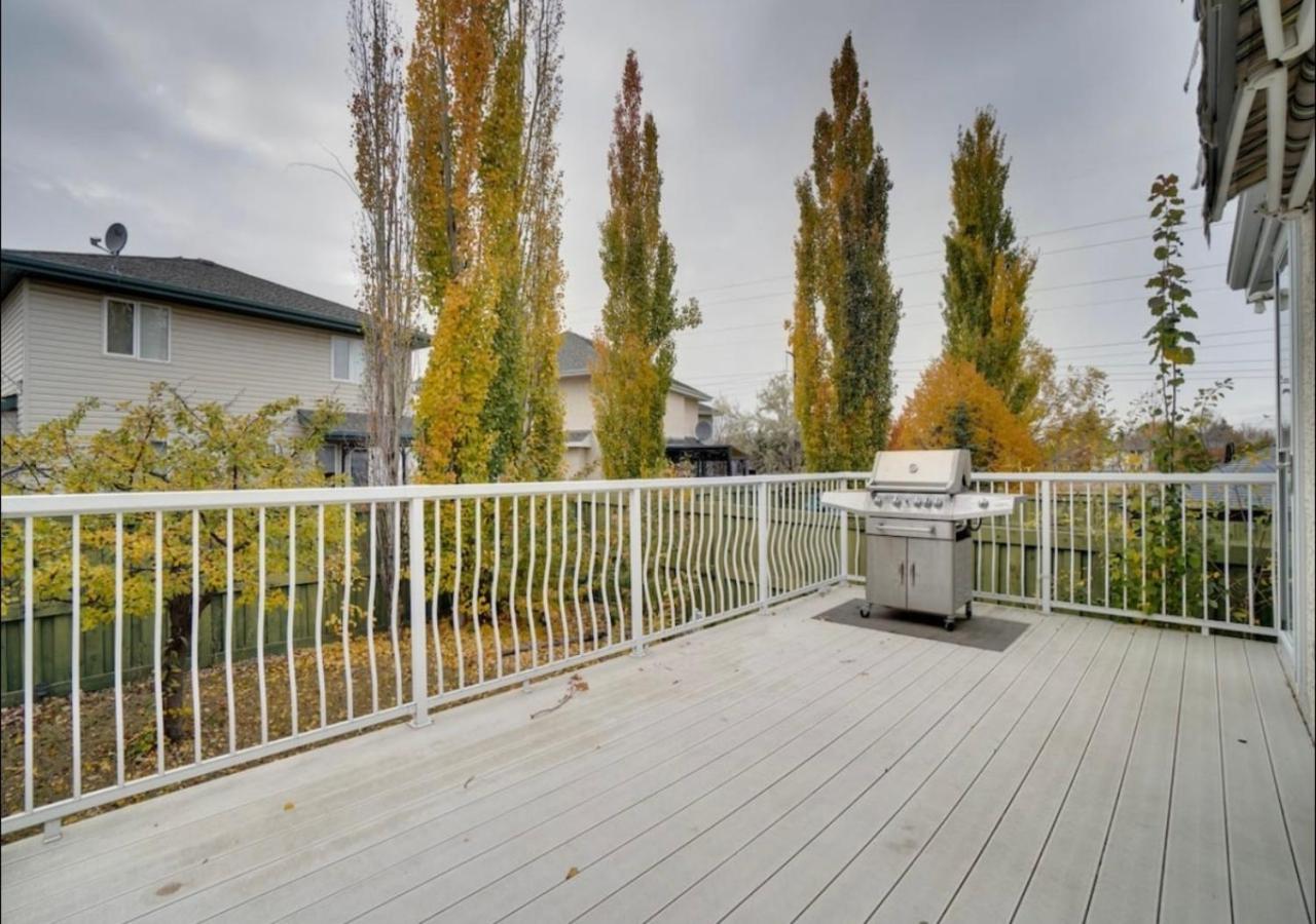 Big family home w/ Deck, Ping Pong, BBQ & Garage