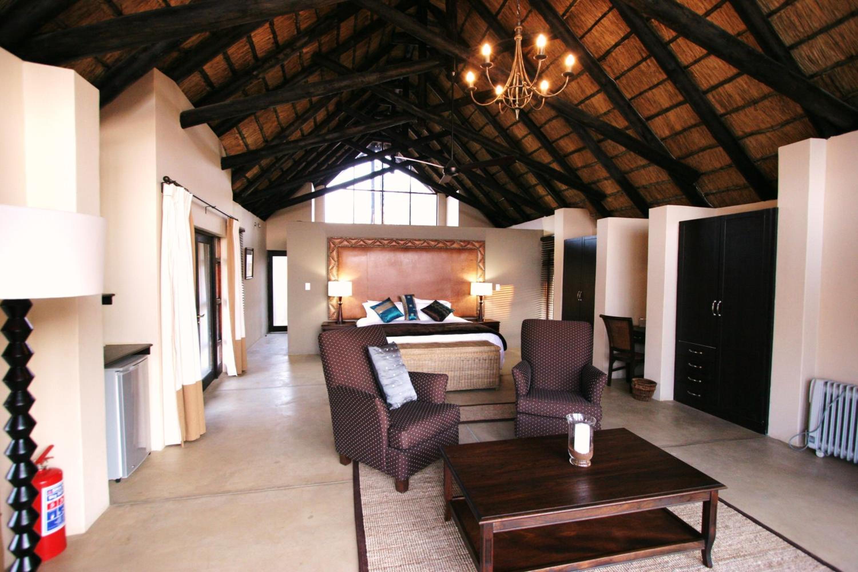 Buffalo Thorn Lodge