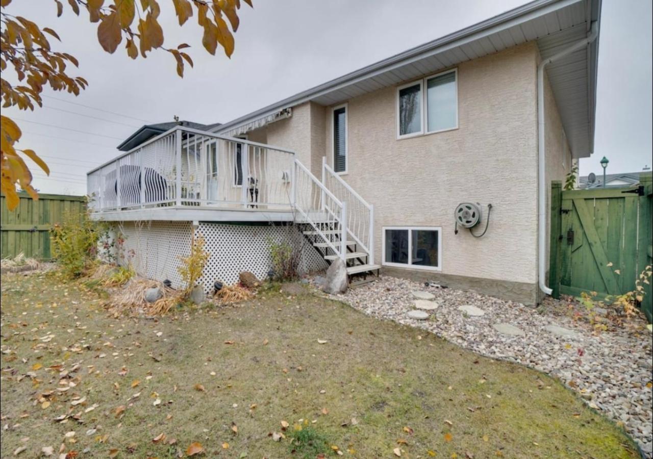 Big family home w/ Deck, Ping Pong, BBQ & Garage