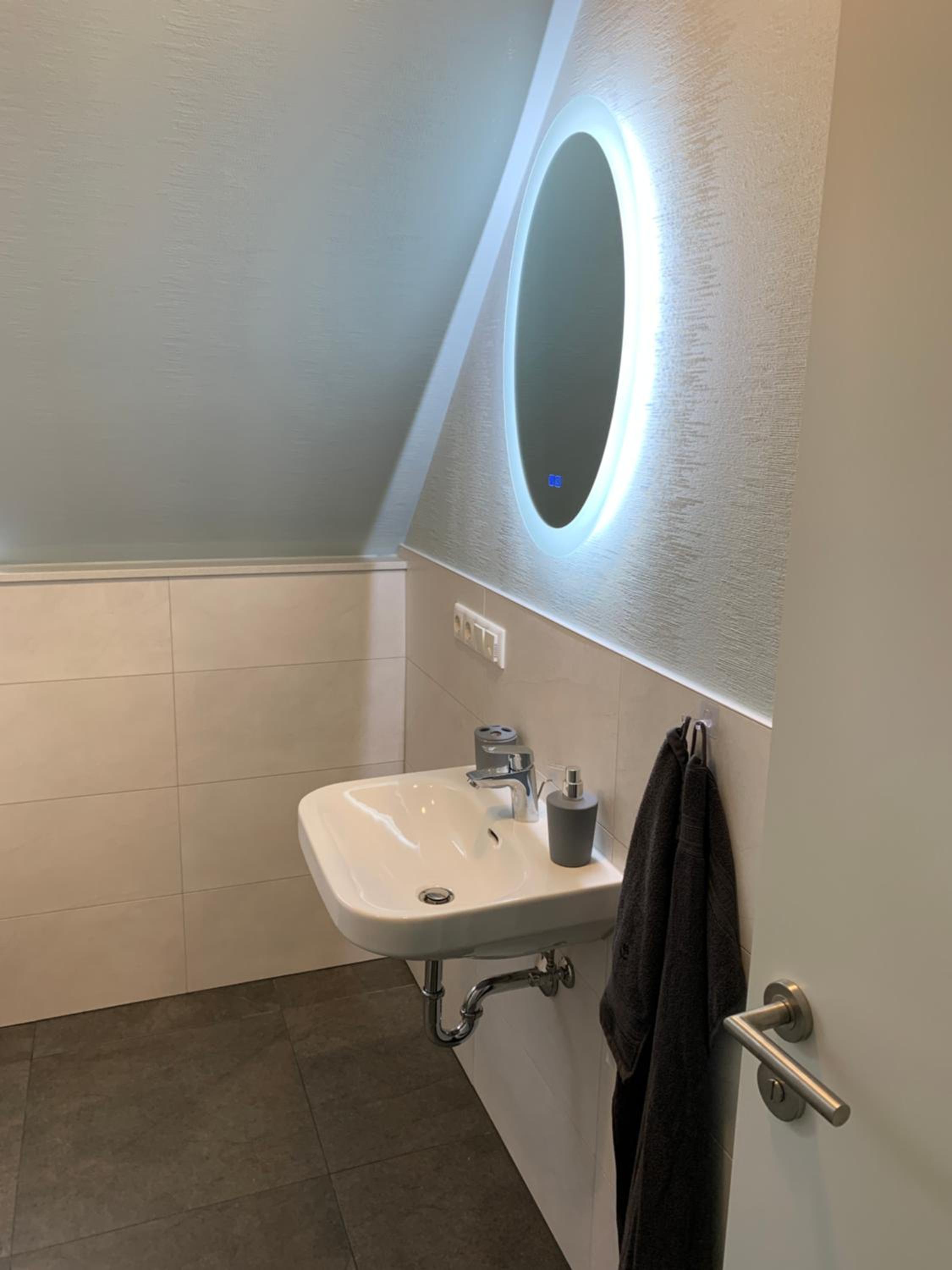 Haus Benz für 8 Personen - 4 Zimmer m. Dusche Vollausstattung 1km v. Wittenberge Baustelle A14 Parkplätze Grill Gemeinschaftsküche