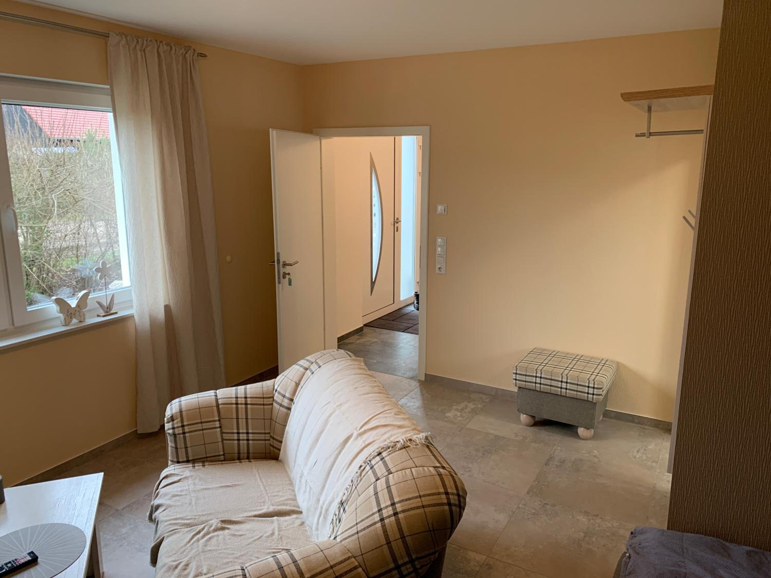 Haus Benz für 8 Personen - 4 Zimmer m. Dusche Vollausstattung 1km v. Wittenberge Baustelle A14 Parkplätze Grill Gemeinschaftsküche