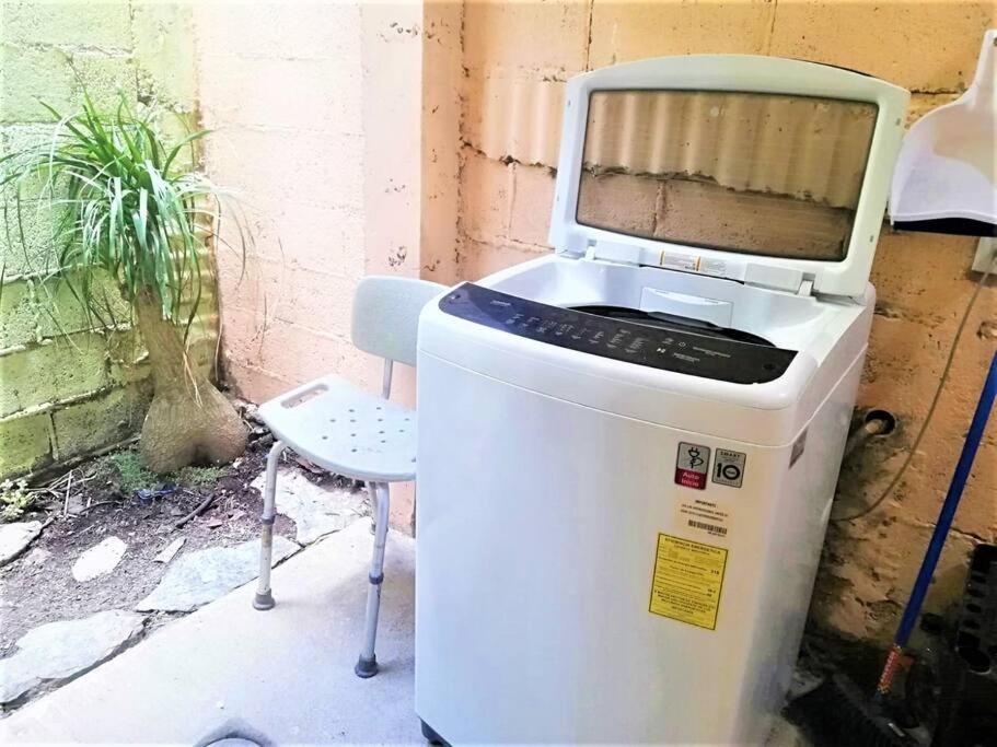 COMFY furnished private apartment.Netflix/internet