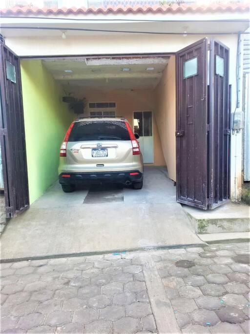 COMFY furnished private apartment.Netflix/internet