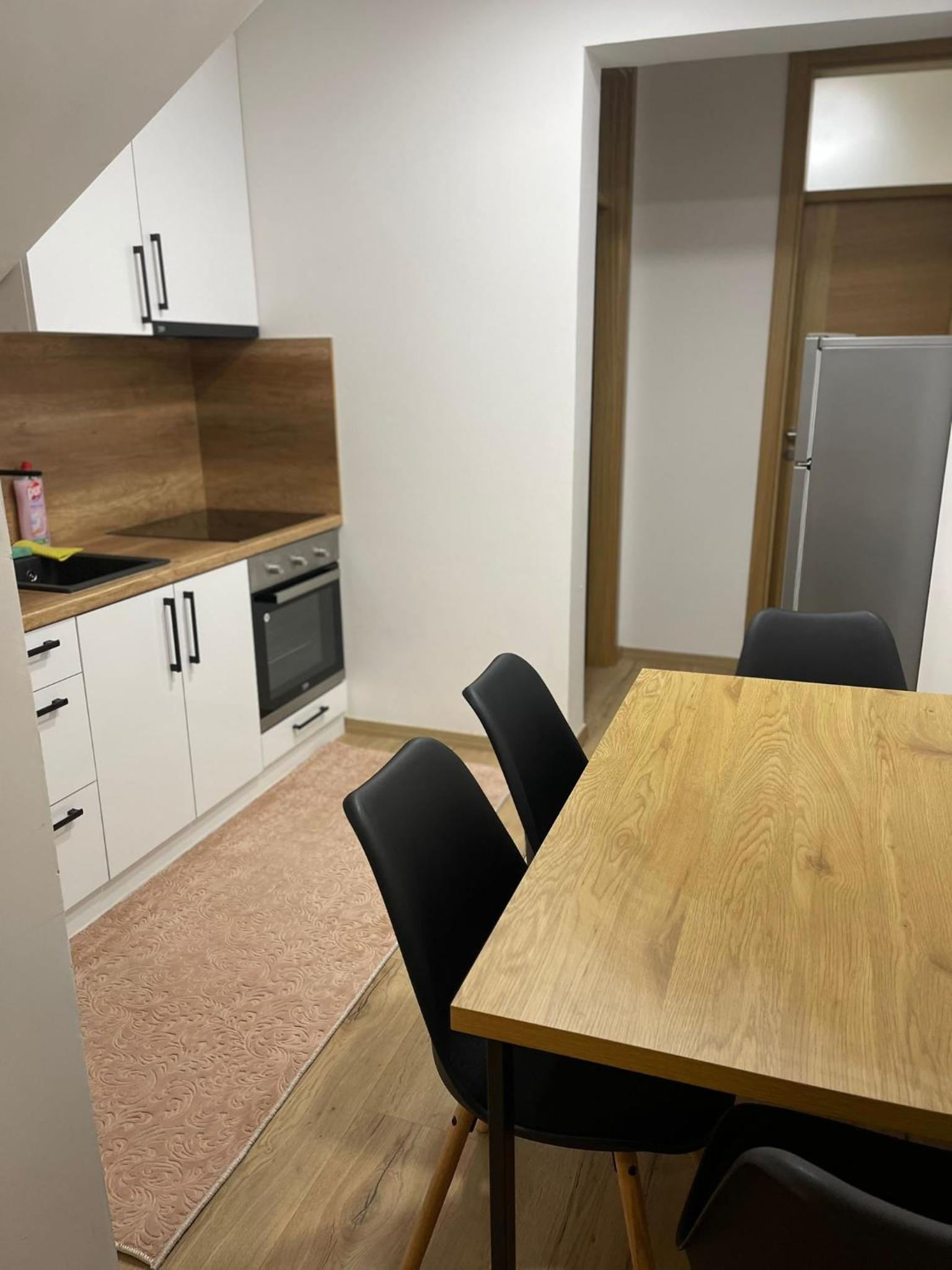 Apartman Danica 23