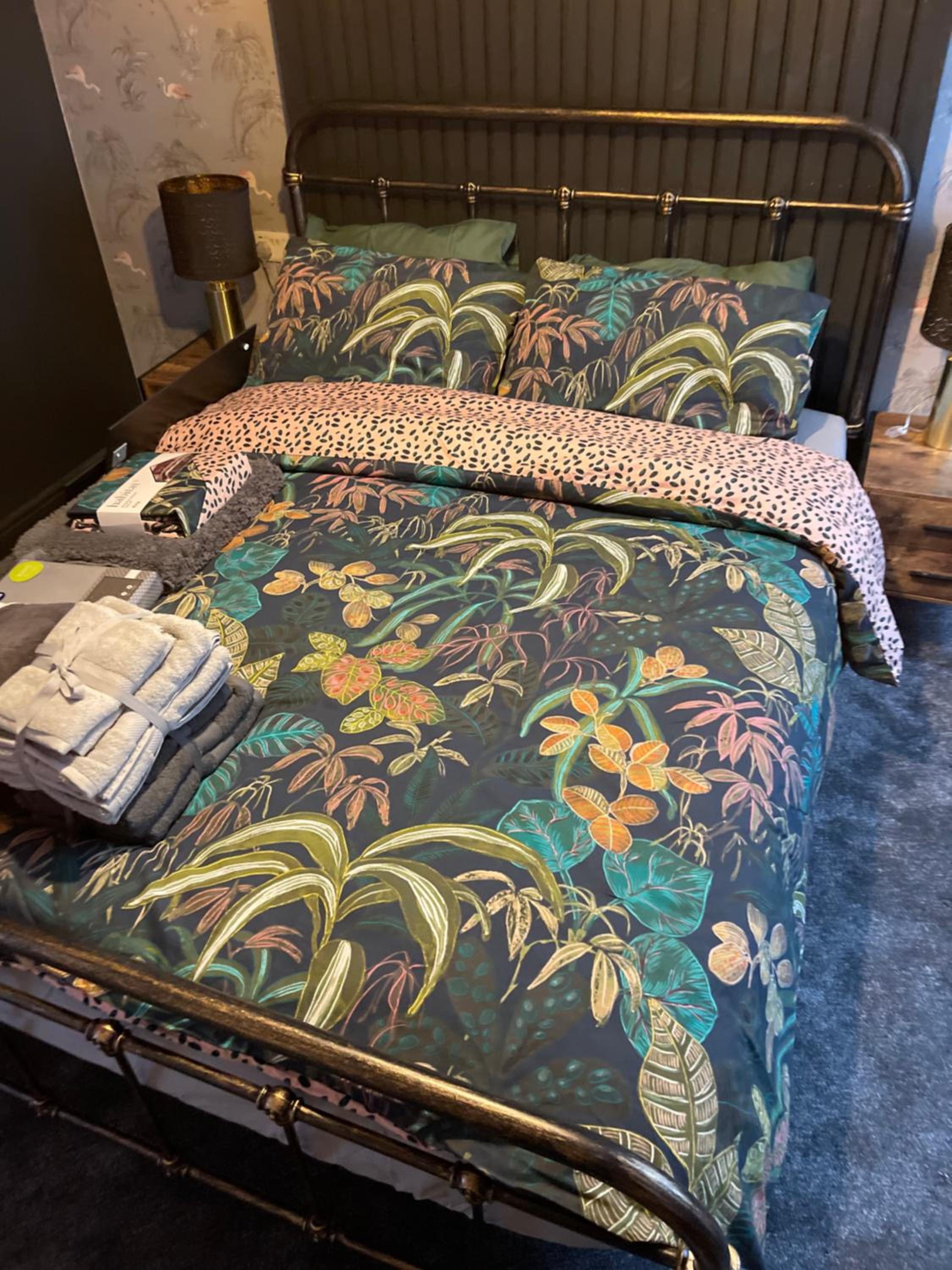 The Lounge