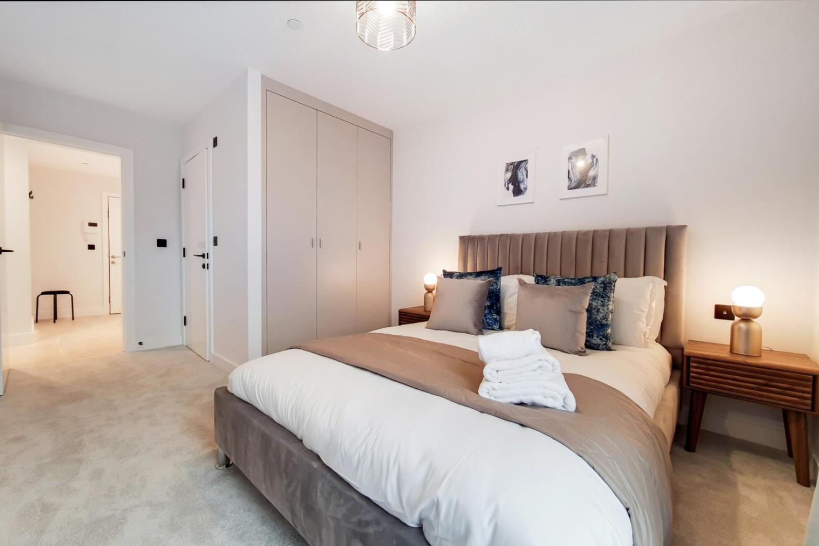 Harrow Vacations - Deluxe Harrow Wembley Apartment - Property Image 17