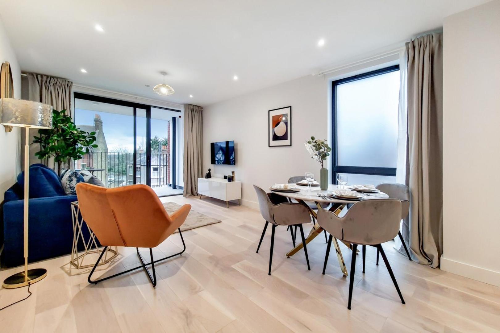 Harrow Vacations - Deluxe Harrow Wembley Apartment - Property Image 14