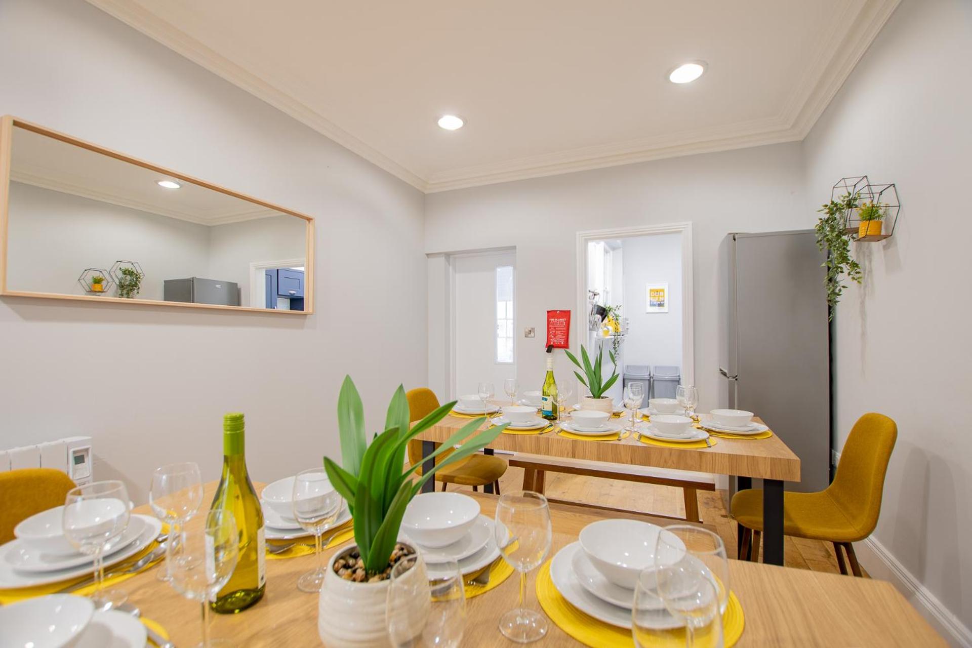 Large Group House -Temple Bar 2 Min