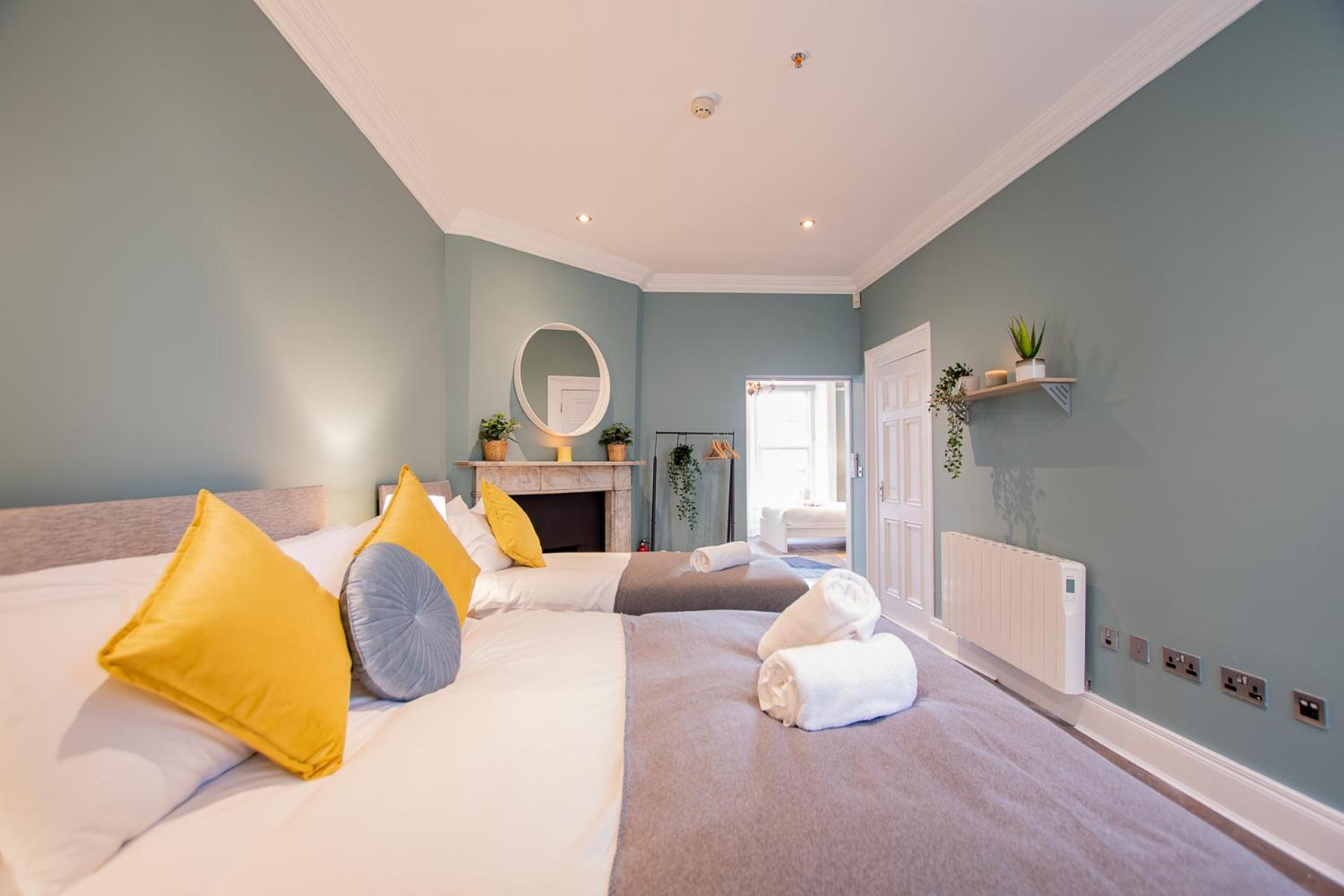 Large Group House -Temple Bar 2 Min