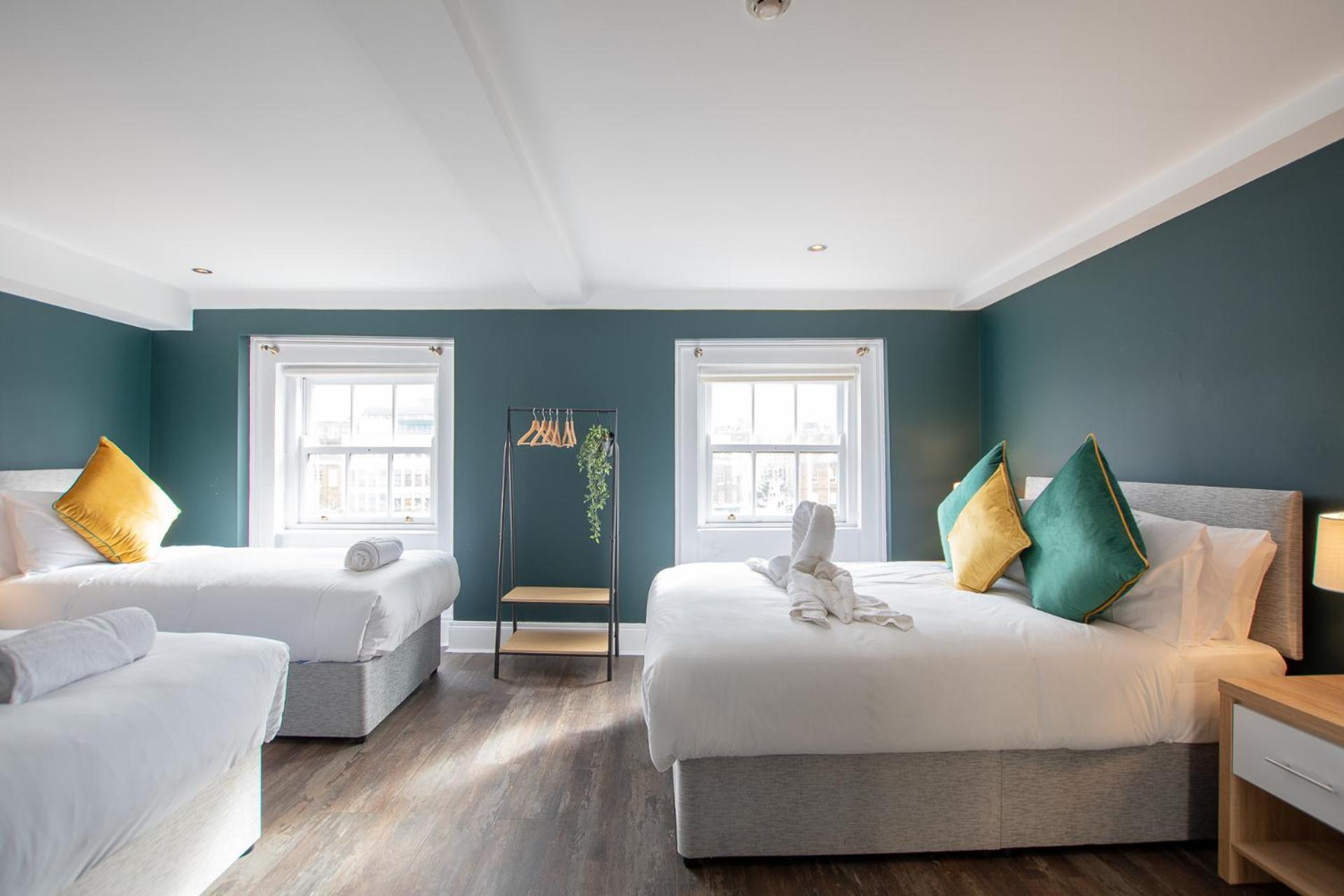 Large Group House -Temple Bar 2 Min