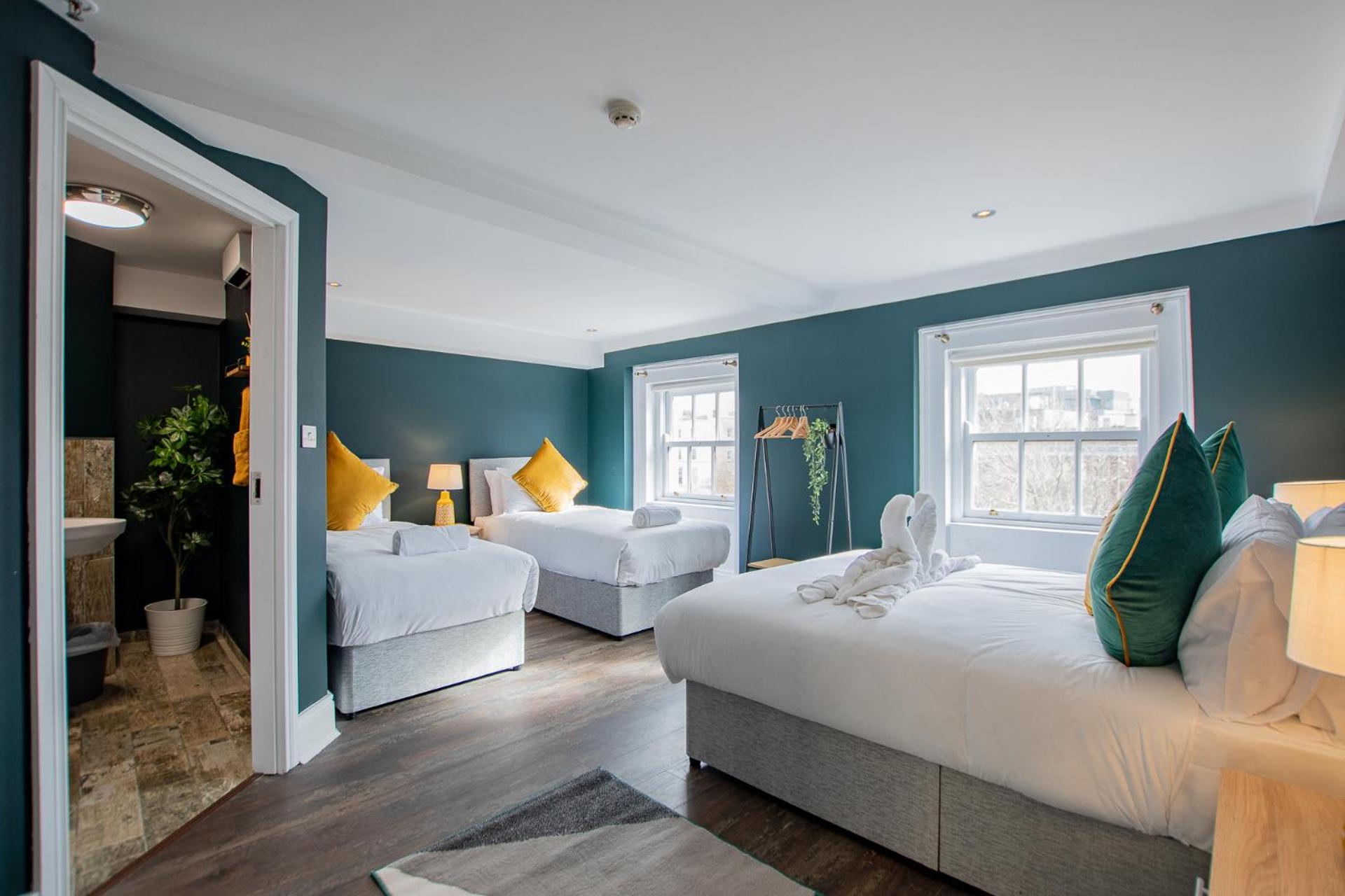 Large Group House -Temple Bar 2 Min