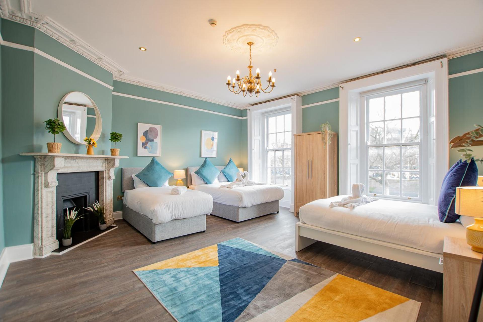 Large Group House -Temple Bar 2 Min