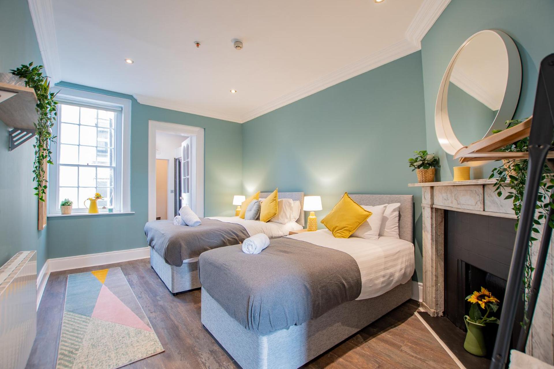 Large Group House -Temple Bar 2 Min