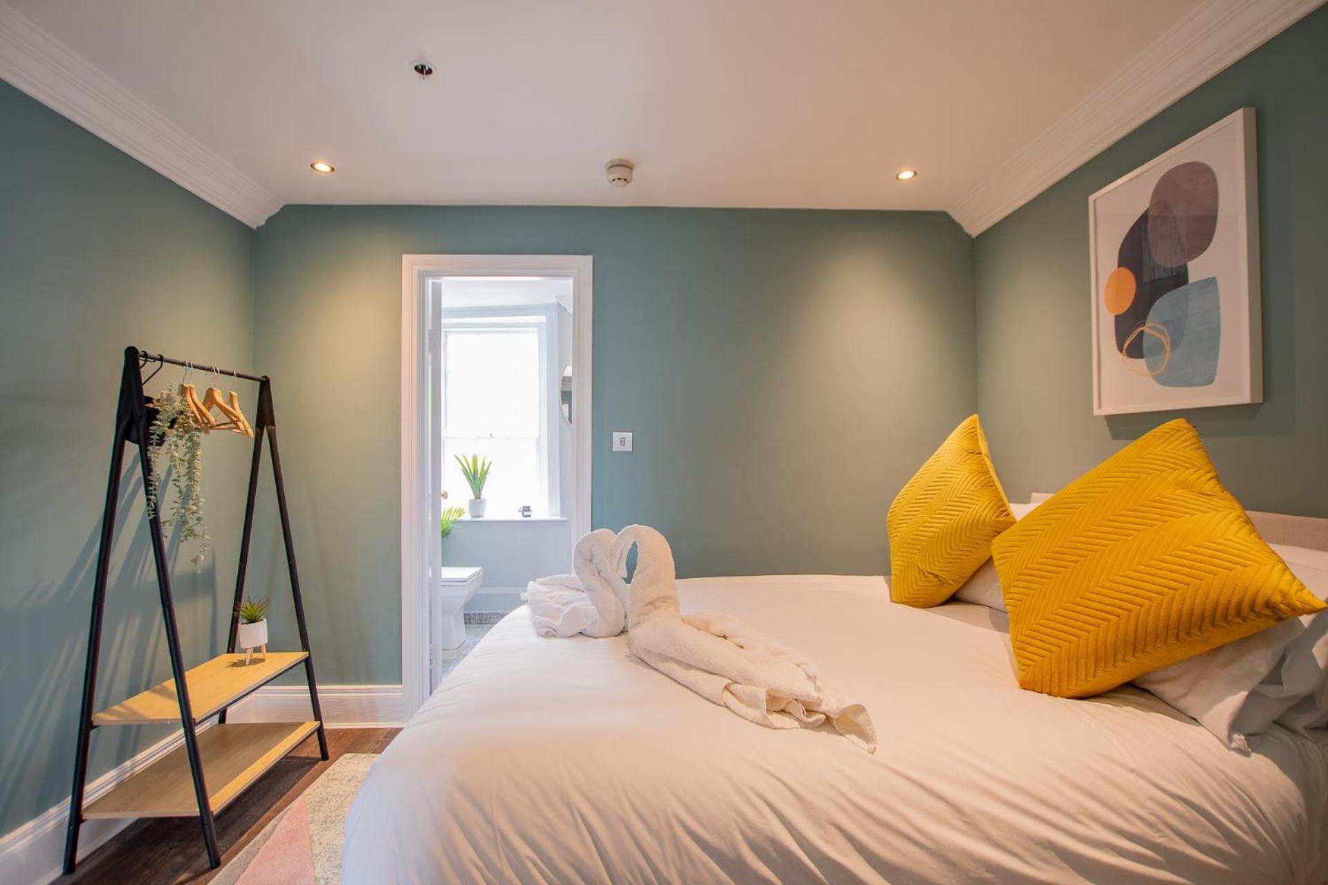 Large Group House -Temple Bar 2 Min