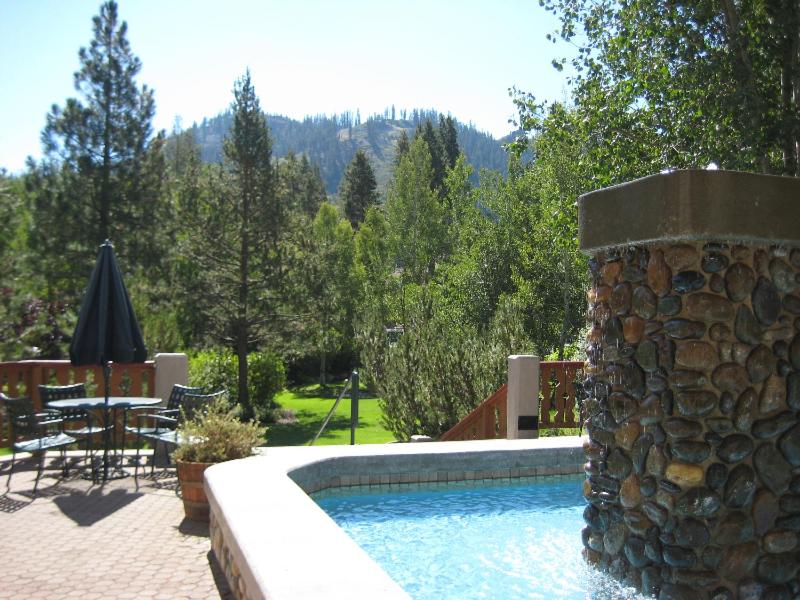GetAways at Olympic Village Inn