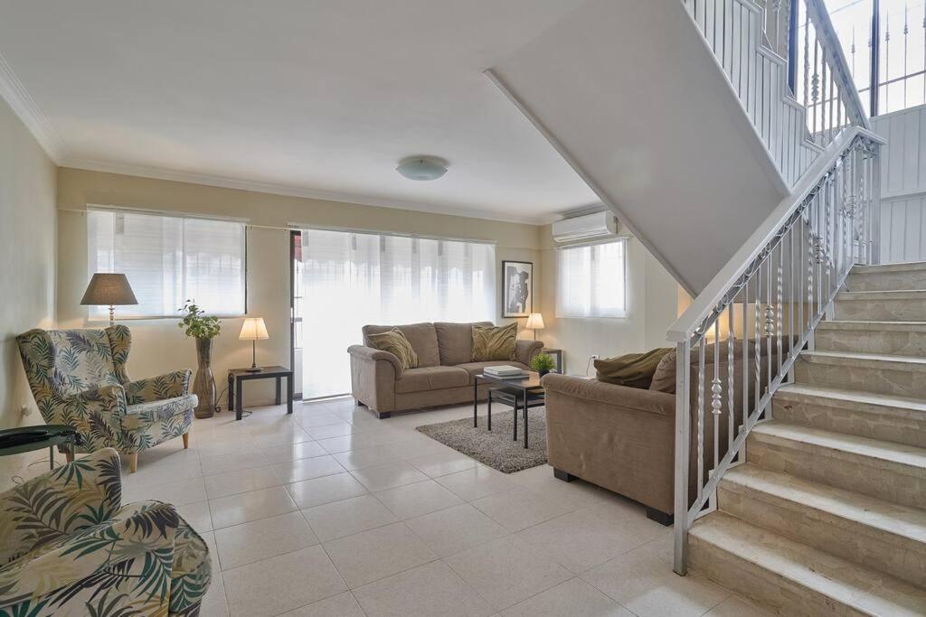 Escape 4BR Penthouse Close to Blue Mall with Private Outdoor Rooftop Terrace