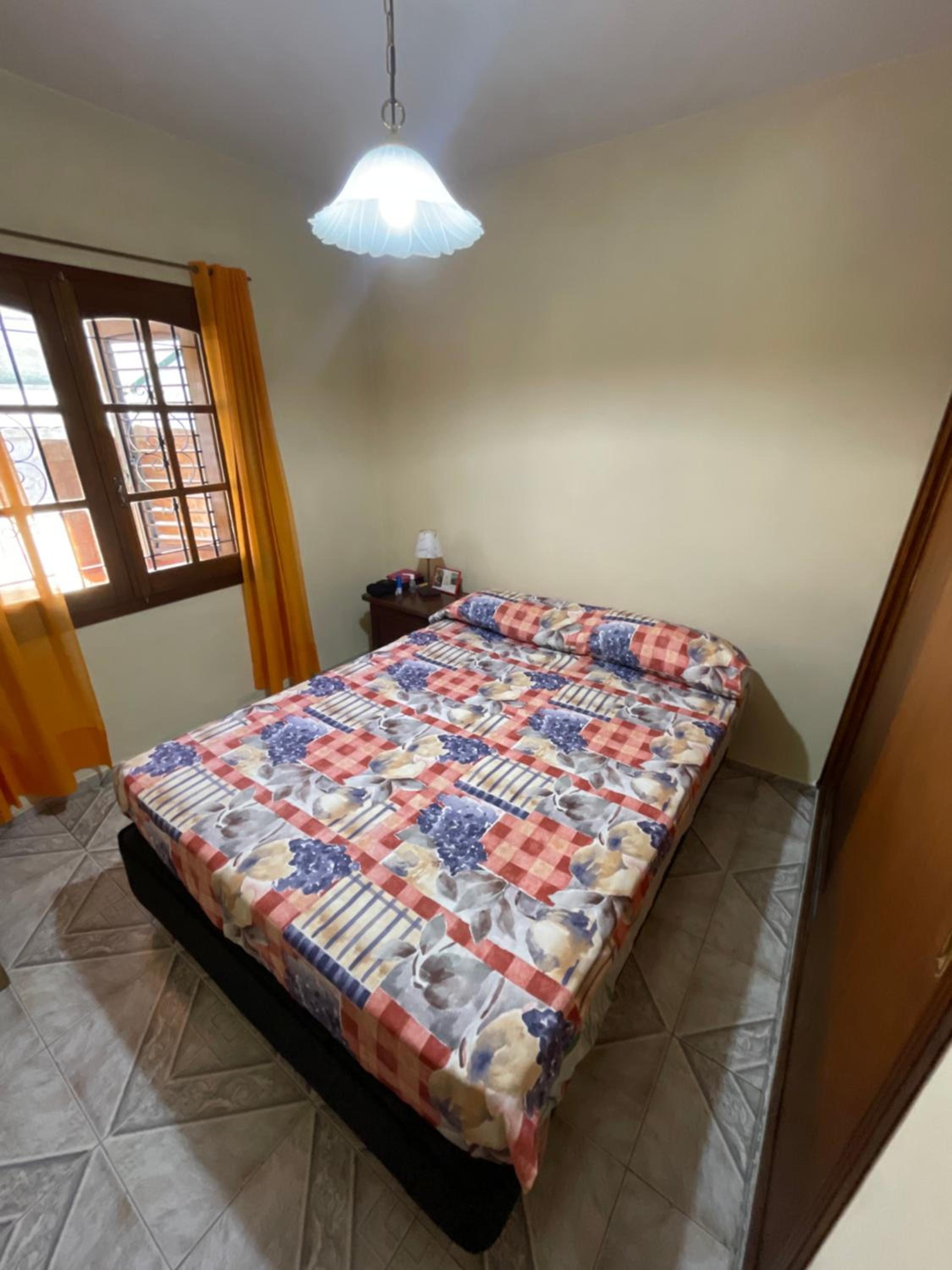 Casa céntrica en calle CB 297