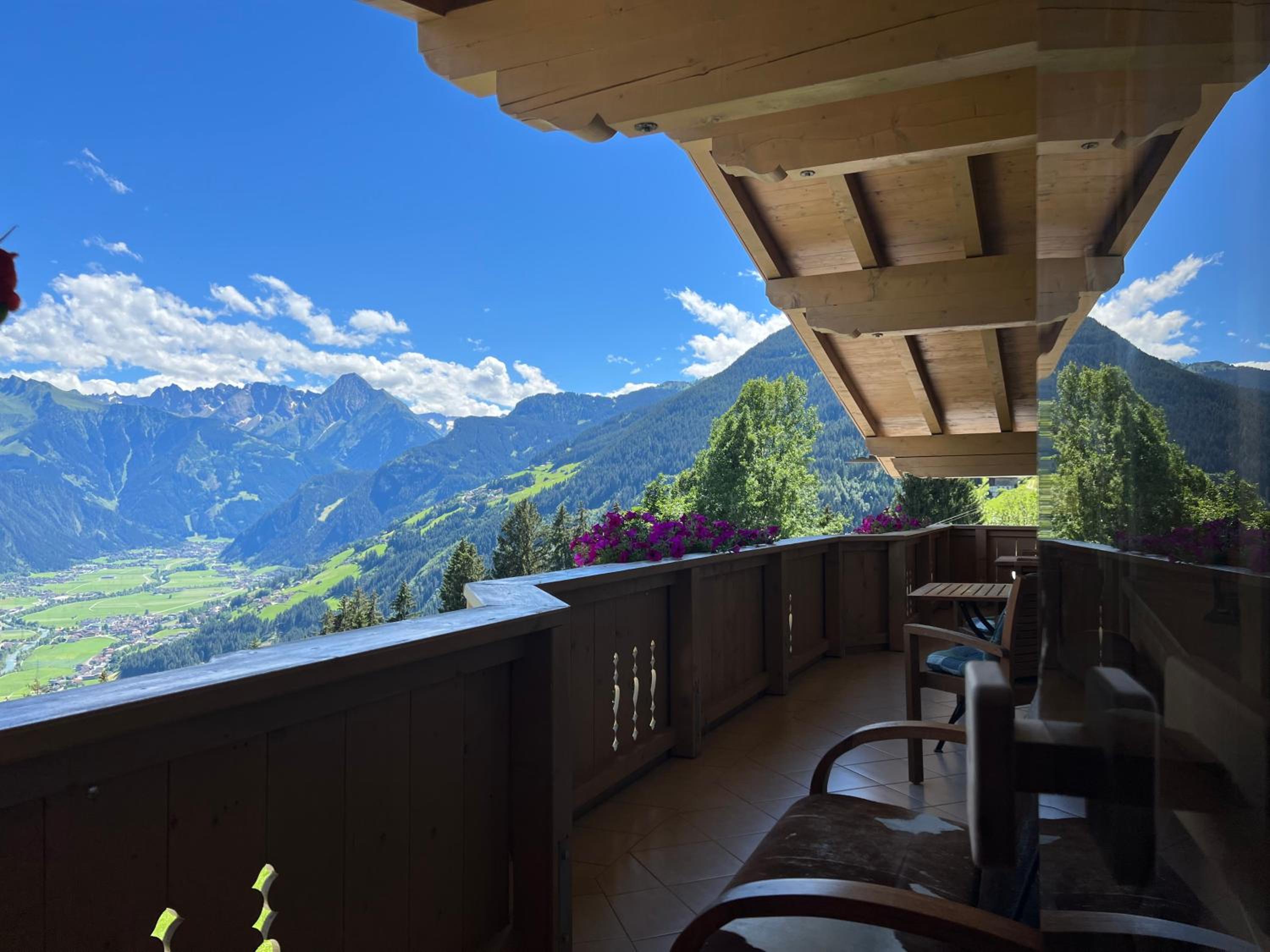 Ferienhaus Zillertal Panorama Blick Balkon Sauna