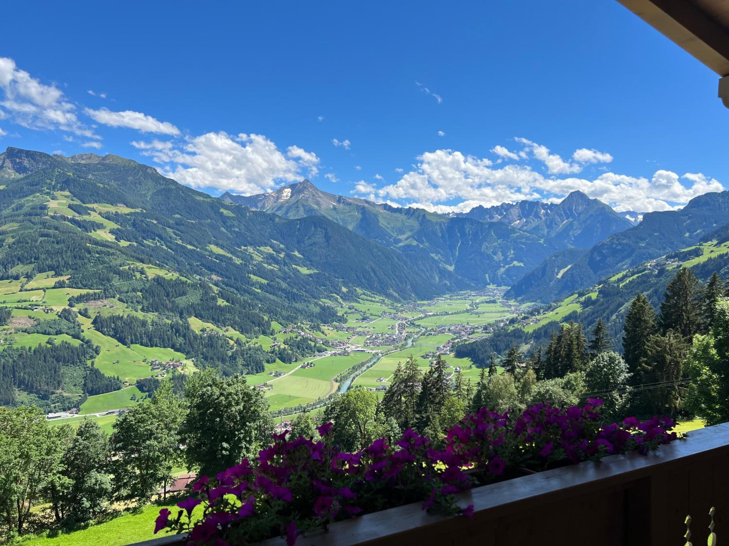 Ferienhaus Zillertal Panorama Blick Balkon Sauna
