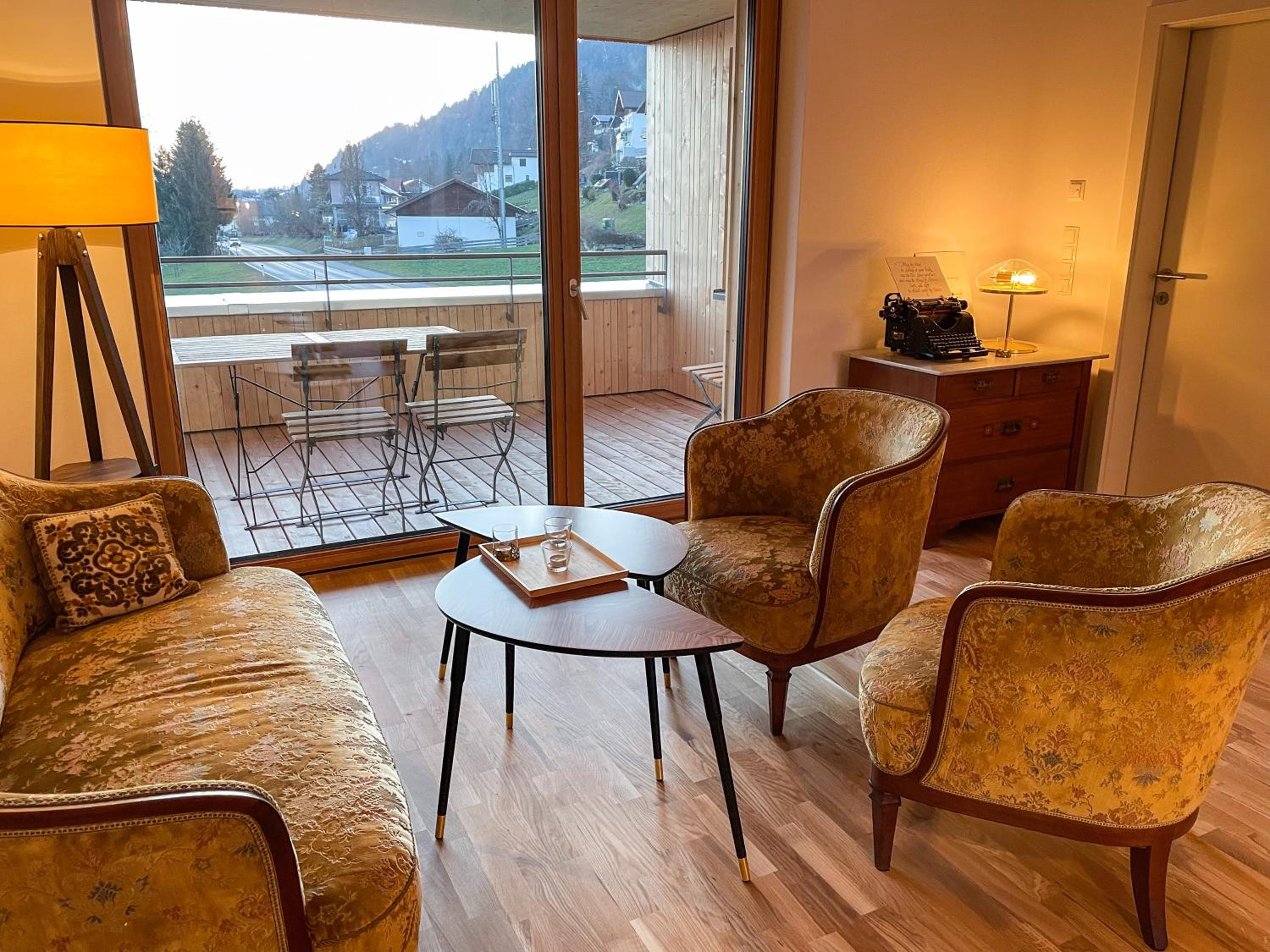 lounge