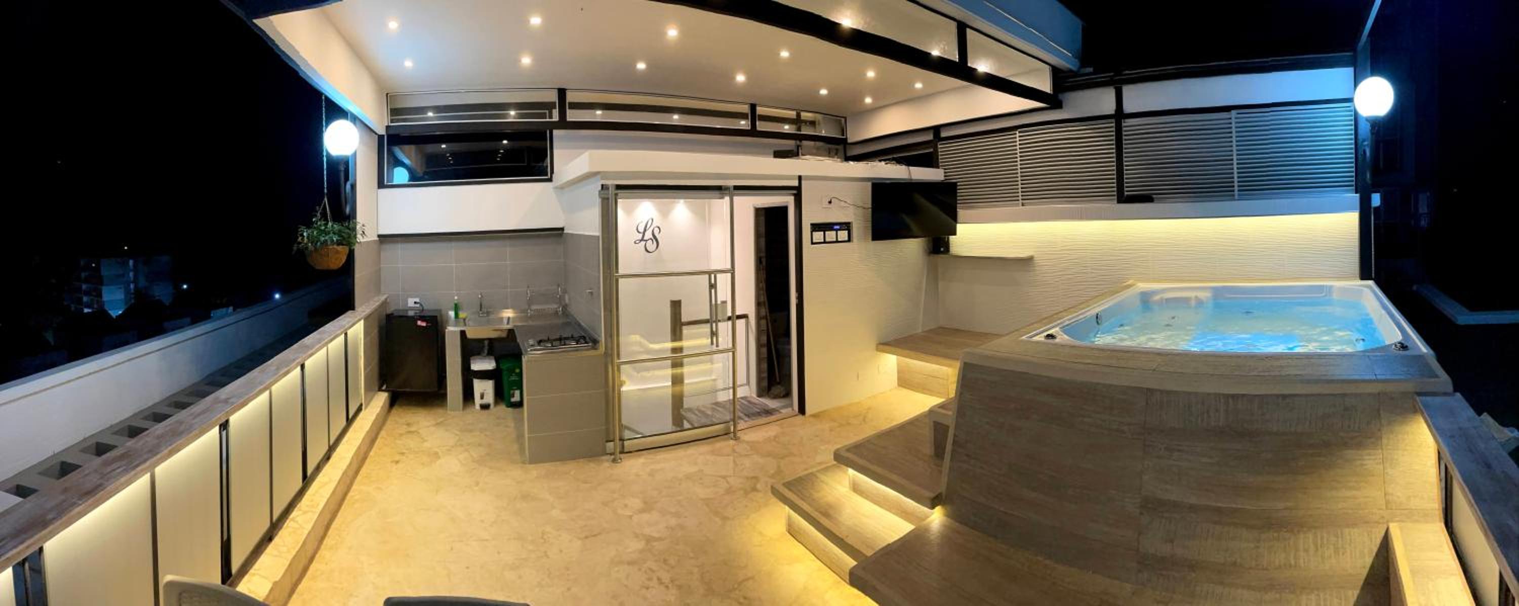 Duplex con jacuzzi y terraza privada