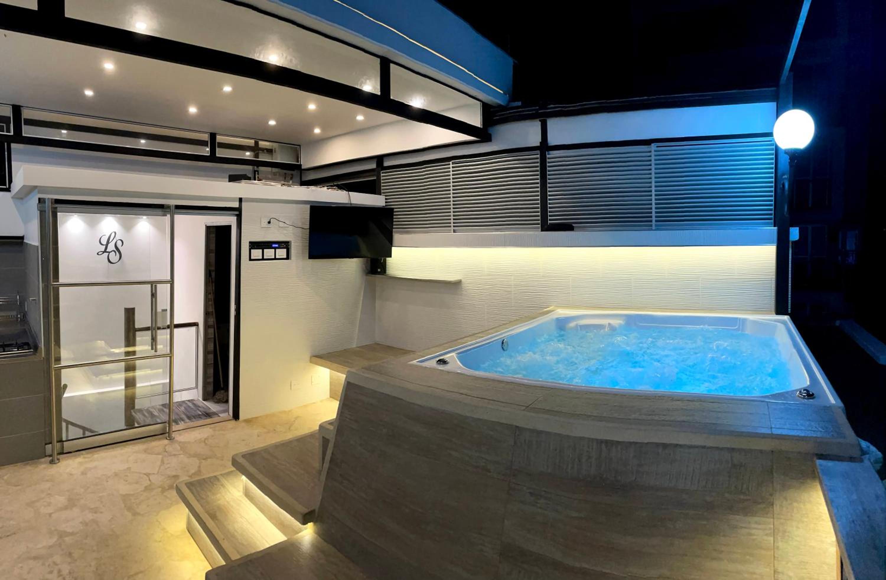 Duplex con jacuzzi y terraza privada