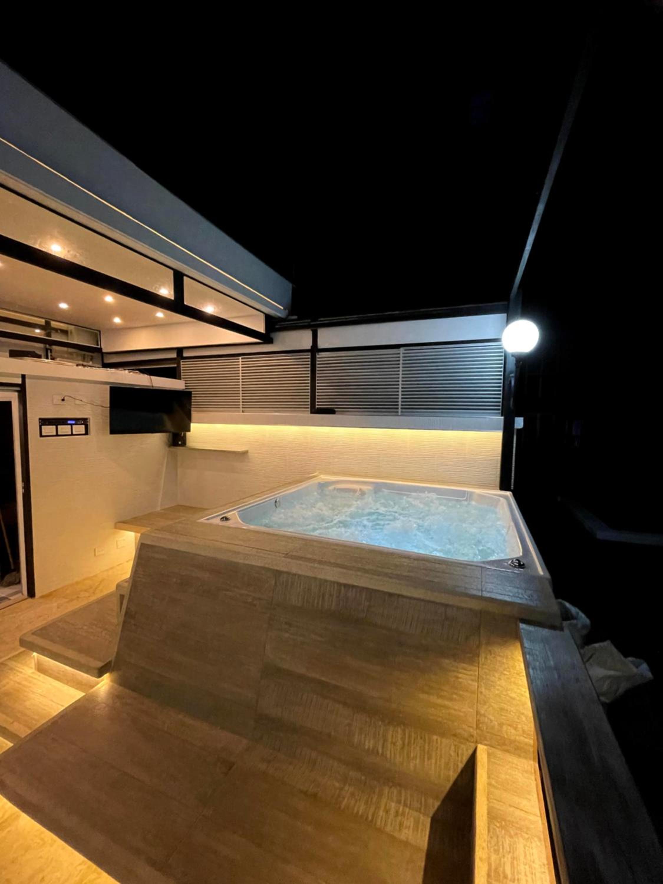 Duplex con jacuzzi y terraza privada