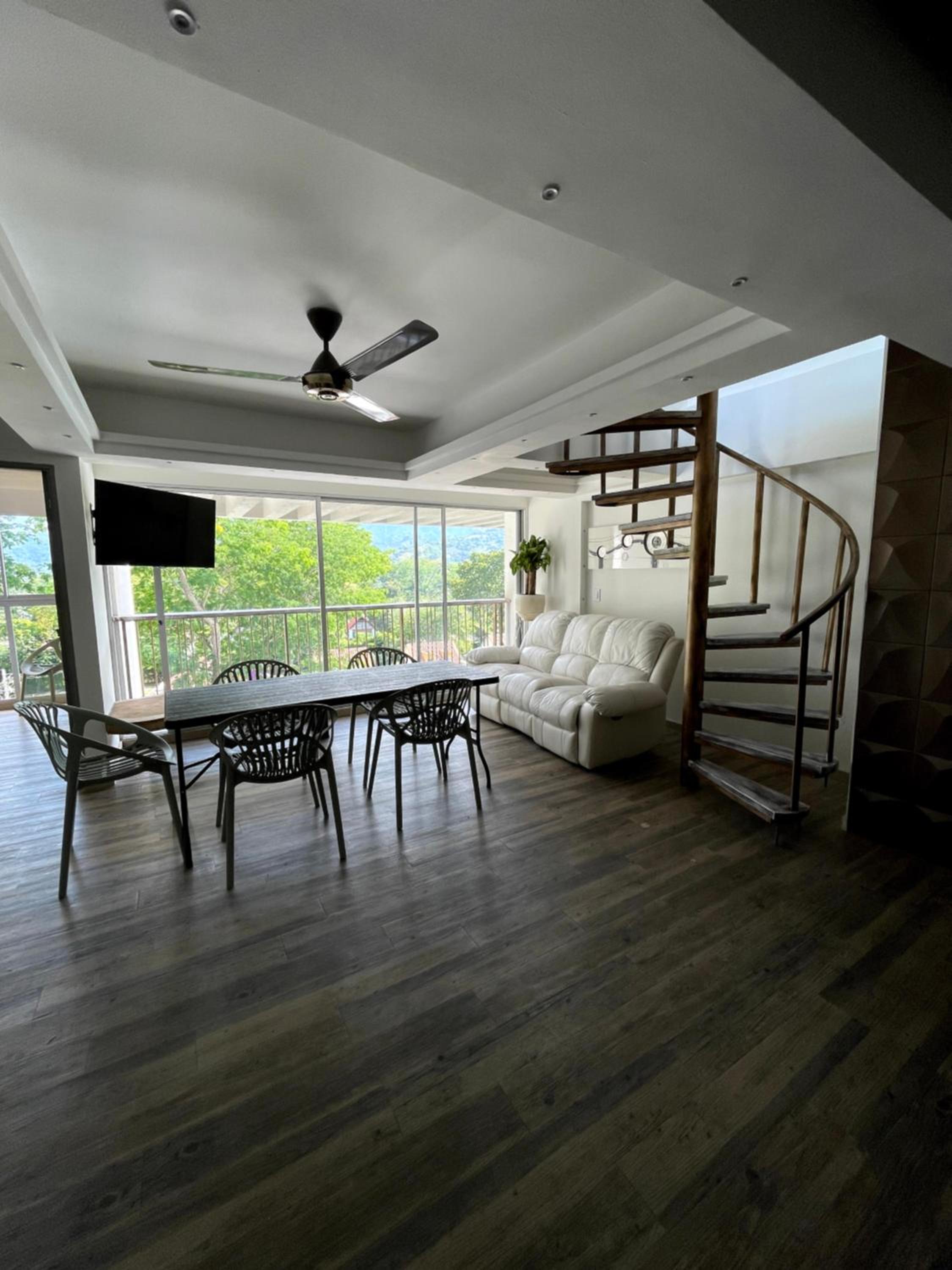Duplex con jacuzzi y terraza privada