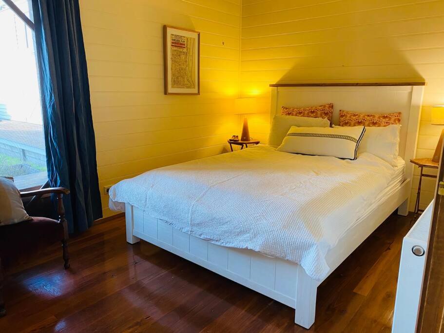 Pt Hesse Luxury Coastal Homestead
