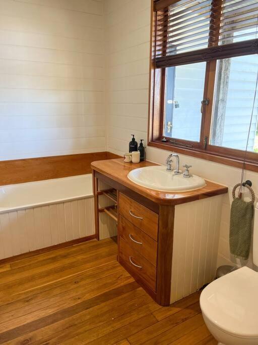 Pt Hesse Luxury Coastal Homestead