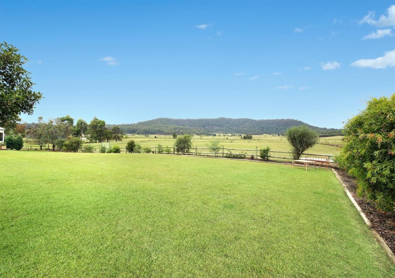 Maranda Country Estate 5 Bedrooms with Pool, Spa & EV