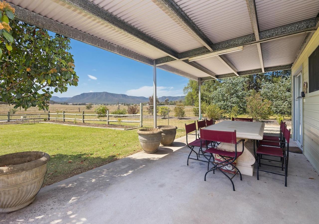 Maranda Country Estate 5 Bedrooms with Pool, Spa & EV