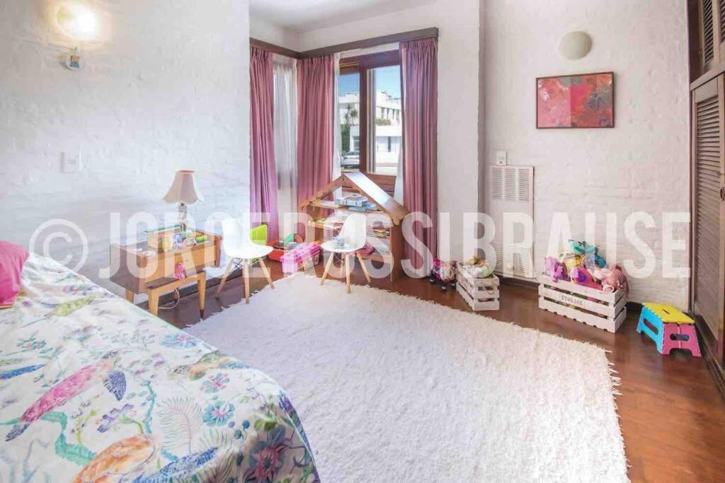 Exclusive Beachfront House PDE